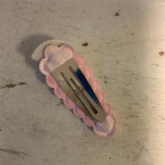 Forcina per capelli, come riportato da Artis utilizzando iLost