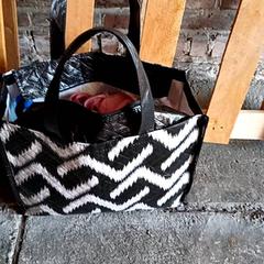 Bolsa, segundo informou Regio Limburg - Leuven usando iLost