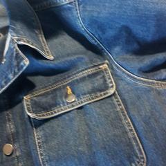 Spodnie jeansowe, zgłoszono przez Beeld & Geluid Hilversum przy użyciu iLost