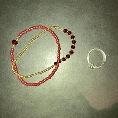 Eskumuturra & Eraztuna, gisa salatu by Van der Valk Hotel Heerlen iLost erabiliz