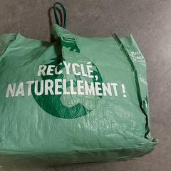 Taška - Plastiek tas, ako bolo nahlásené Regio Oost-Vlaanderen pomocou iLost