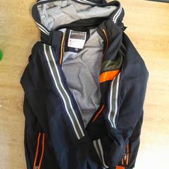 Jacket Jas maat 152, zgłoszono przez Dolfinarium przy użyciu iLost