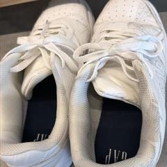 Buty, zgłoszono przez IKEA前橋 przy użyciu iLost