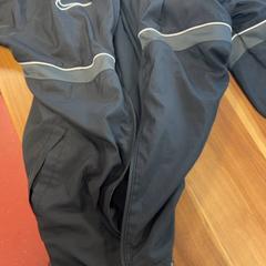 Vest Nike sport zwart, as reported by Pathé Buitenhof using iLost