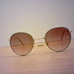 Gafas de sol goudkleurig montuur, segundo informou Bobbejaanland usando iLost