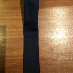 ネクタイ Donkerblauw がiLostで Van der Valk Hotel Emmeloord によって報告されました