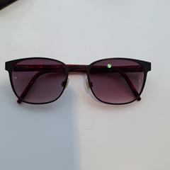 Okulary słoneczne Rood met paarse glazen., zgłoszono przez IJsselland Ziekenhuis przy użyciu iLost
