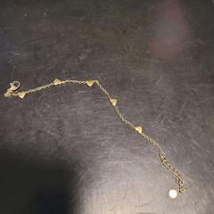 팔찌 goudkleurig, iLost를 사용하여 Breda University of Applied Sciences Mgr. Hopmansstraat에 보고됨