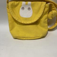 ショルダーバッグ がiLostで IKEA横浜 によって報告されました