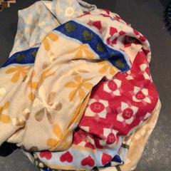 Scialle sjwal, come riportato da Van der Valk Hotel Amsterdam Zuidas utilizzando iLost