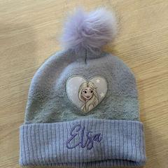 Gorro Elsa, segons ha informat Van Heugten Tours mitjançant iLost