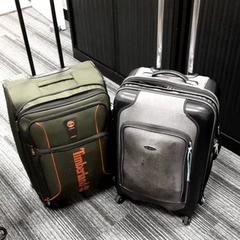 الحقيبة 2 koffers groen en grijs، كما تم الإبلاغ عنه بواسطة Arriva Vechtdallijnen عبر iLost