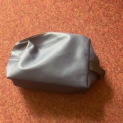 Handtas, segons ha informat Arriva Achterhoek-Rivierenland mitjançant iLost