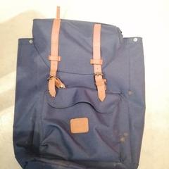 Backpack, zoals gemeld door MEININGER Hotel Bruxelles Gare du Midi met iLost