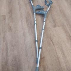 العكازات، كما تم الإبلاغ عنه بواسطة EBS OV Poeldijk عبر iLost