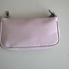 Bag, as reported by Twisto using iLost