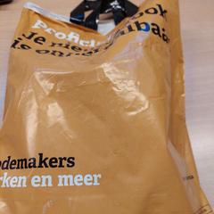 كيس بلاستيك، كما تم الإبلاغ عنه بواسطة Regio Limburg - Leuven عبر iLost