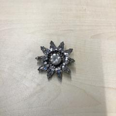 Broche, jak nahlášeno Gemeente Nijmegen pomocí iLost