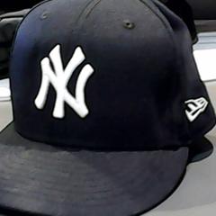 Casquette, a été signalé par SnowWorld Landgraaf utilisant iLost