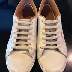 Shoes White, as reported by Hotel V Frederiksplein using iLost