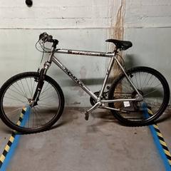 Bicicleta de homem thompson Ziver, como reportado por Fietsdepot Hasselt utilizando o iLost