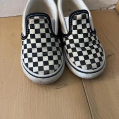 Bota Vans schoenen, jak nahlášeno Familie Resort Molenwaard pomocí iLost