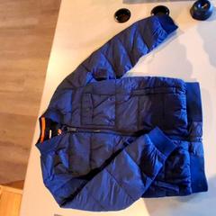 ジャケット がiLostで Familiepark Drievliet によって報告されました