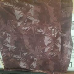 Bossa de coll cache-cou, segons ha informat IKEA Brest Guipavas mitjançant iLost