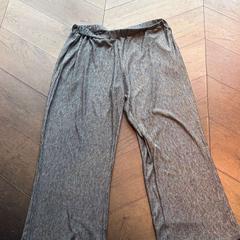 Pantalons, zoals gemeld door Hotel Apeldoorn met iLost