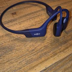 Blauwe shokz koptelefoon, ako bolo nahlásené iLost