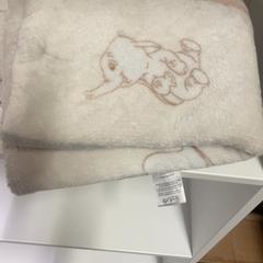 Manta Met olifanten patroon, segons ha informat IKEA Utrecht mitjançant iLost