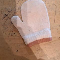 Handschuh Roze, gemeldet von IKEA Wilrijk über iLost