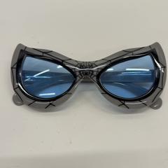 Sunglasses, as reported by IKEA Tokyo-Bay using iLost