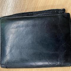 Portemonnee op naam van van Antwerpen, a été signalé par Gemeente Nijmegen utilisant iLost