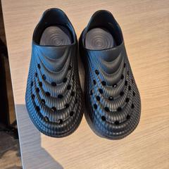 Scarpa, come riportato da Amsterdam ID Aparthotel utilizzando iLost