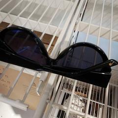 Ulleres de sol Noir, segons ha informat IKEA Paris - Rivoli mitjançant iLost