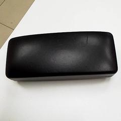 علبة نظارات، كما تم الإبلاغ عنه بواسطة ilévia عبر iLost