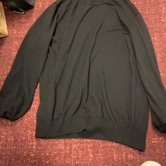 Sweater Black, as reported by ibis Styles Rotterdam Ahoy using iLost