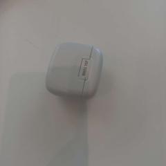 Estuche de airpods, ha sido reportado por Arriva Limburg Zuid con iLost