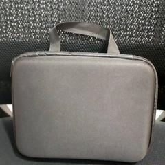 Saco, como reportado por allGo Almere utilizando o iLost