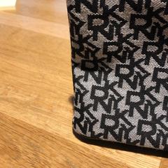 Tas، كما تم الإبلاغ عنه بواسطة Designer Outlet Roermond عبر iLost