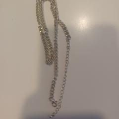 Ketting Zilver, a été signalé par RAI Amsterdam utilisant iLost