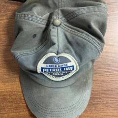 Cappellino da baseball, come riportato da Pathé Leeuwarden utilizzando iLost