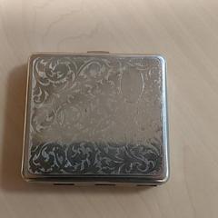 Produtos do tabaco - sigaretten etui, segundo informou Centraal magazijn usando iLost