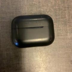 Earpods, zoals gemeld door MEININGER Hotel Brussels City Center met iLost