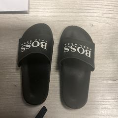 Sapato, como reportado por Hotel van der Valk Maastricht utilizando o iLost