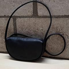 Bag ALBERTINI YAGI, zoals gemeld door Arriva Oost-Brabant met iLost