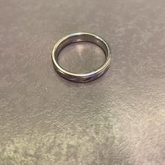 Anel zilver, como reportado por Eindhoven Airport utilizando o iLost