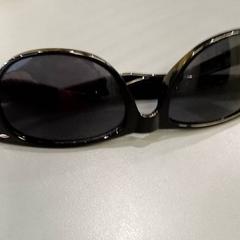 Solbriller zonnr, som rapportert av Qbuzz GD Groningen HS ved bruk av iLost