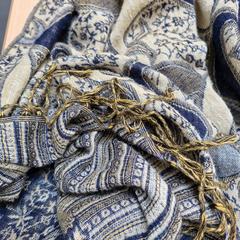Shawl, as reported by Centraal magazijn using iLost